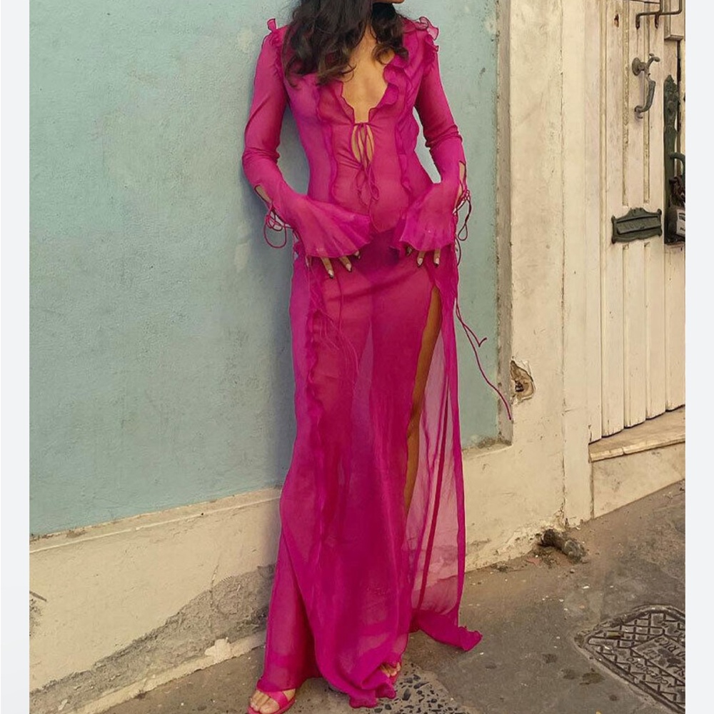 NEW WITH TAGS Sheer Maxi Dress, size Medium
